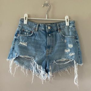 Zara ripped jean shorts